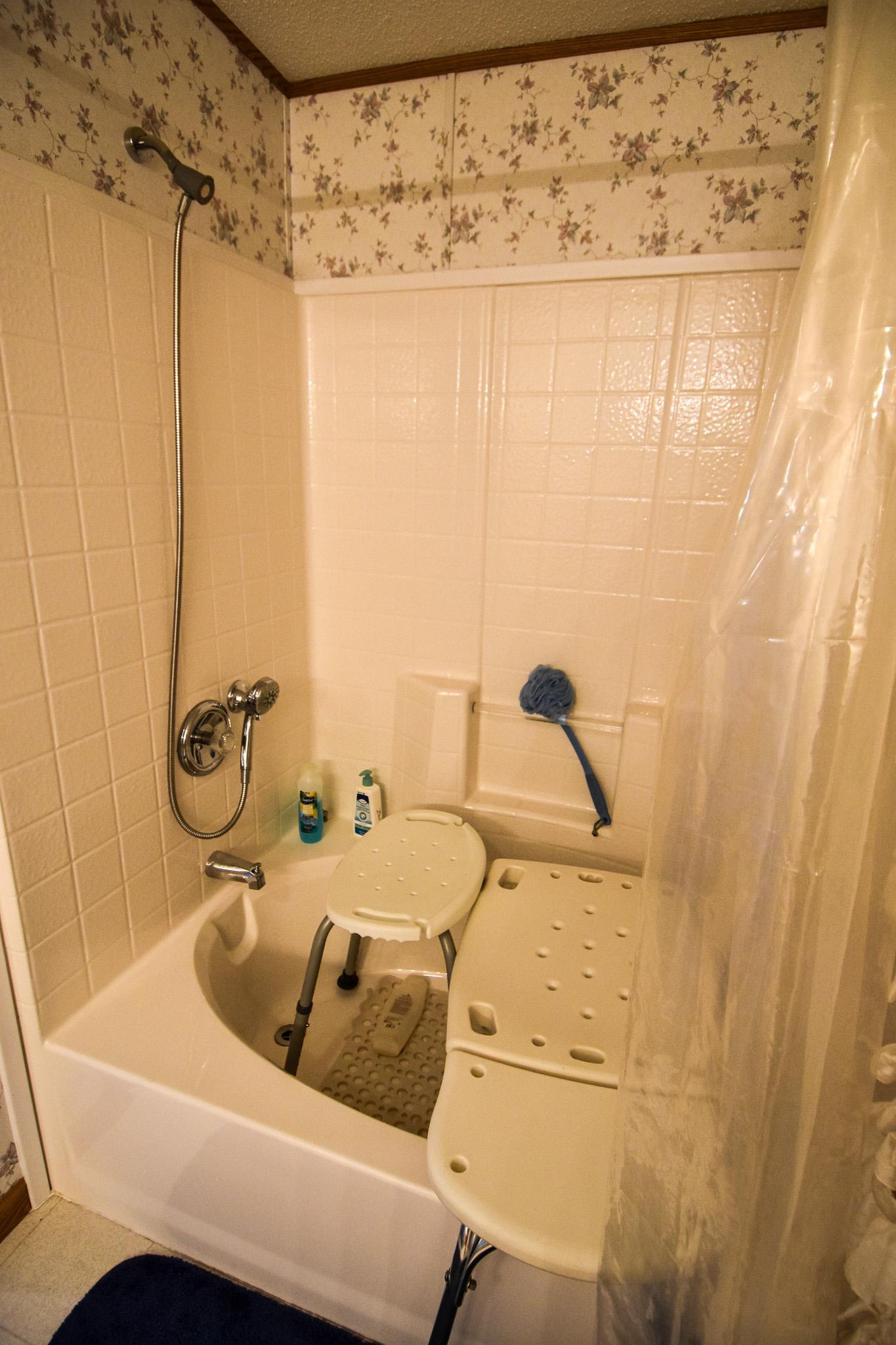 2000 single family home for sale at 230 4th Street in Stephen, MN — 3 bed, 2 bath (photo 27 of 45)