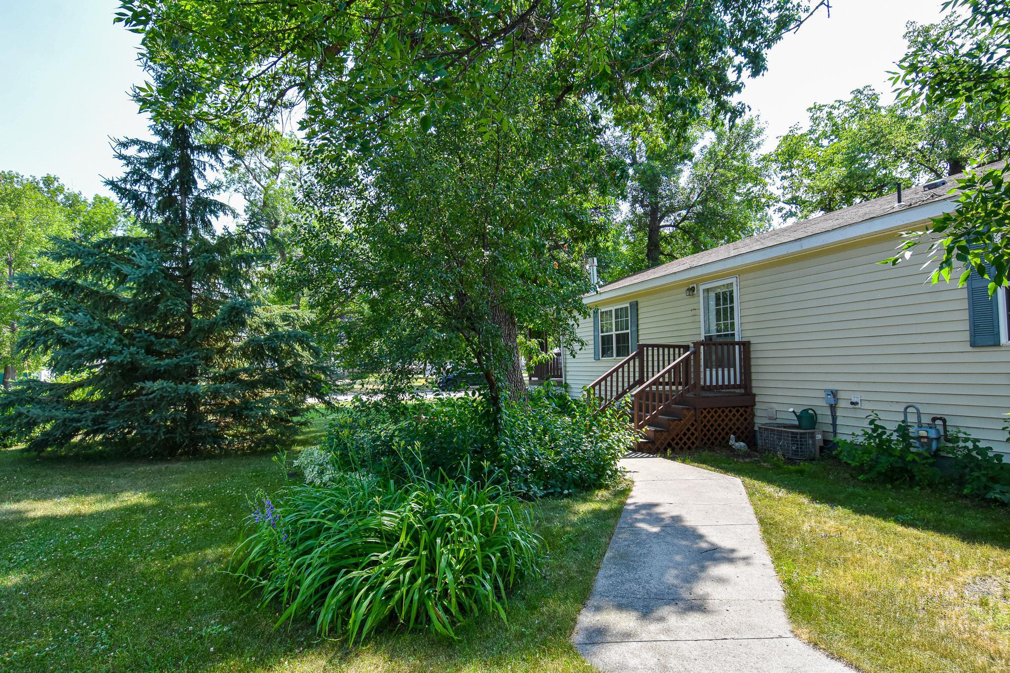 2000 single family home for sale at 230 4th Street in Stephen, MN — 3 bed, 2 bath (photo 43 of 45)