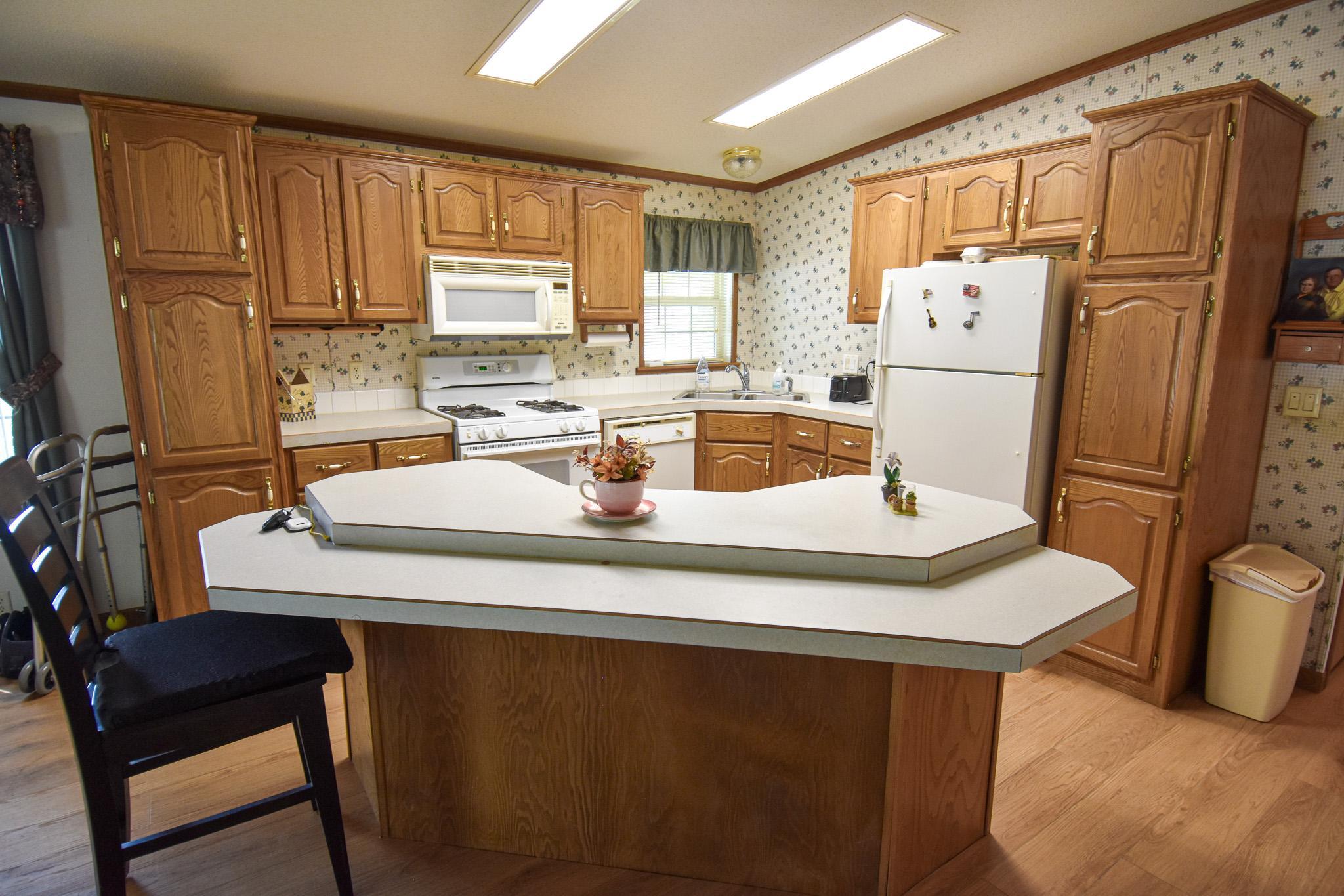 2000 single family home for sale at 230 4th Street in Stephen, MN — 3 bed, 2 bath (photo 6 of 45)