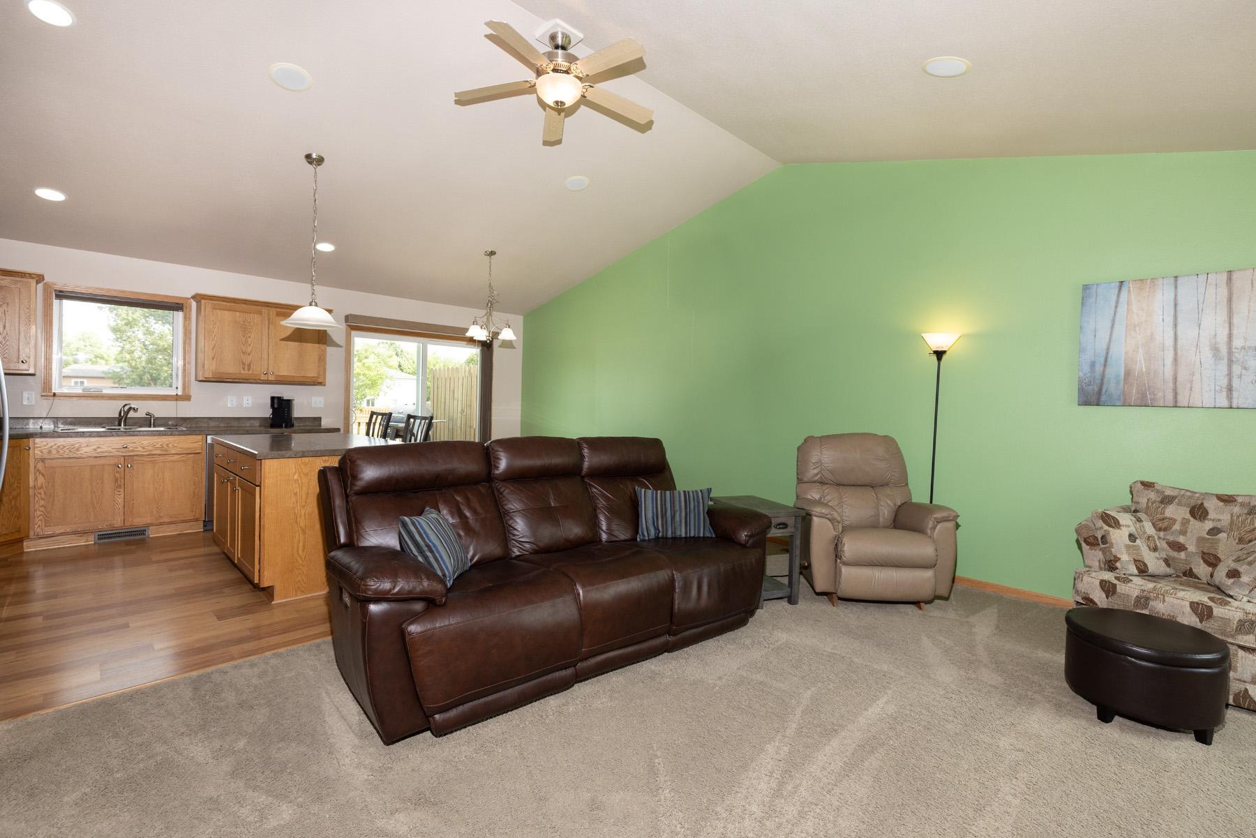 2524 31st Avenue S, Moorhead MN 56560 - Photo 8 of 37