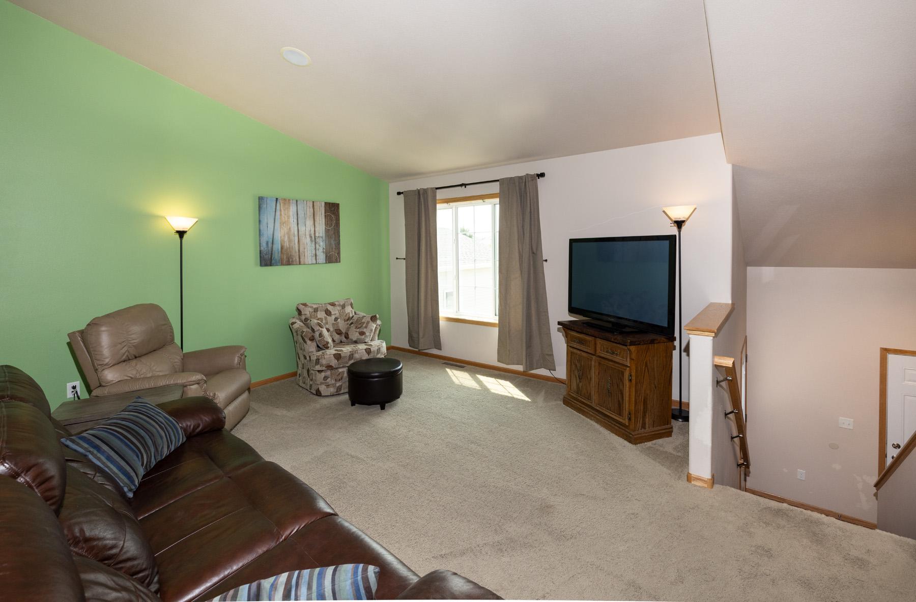 2524 31st Avenue S, Moorhead MN 56560 - Photo 9 of 37