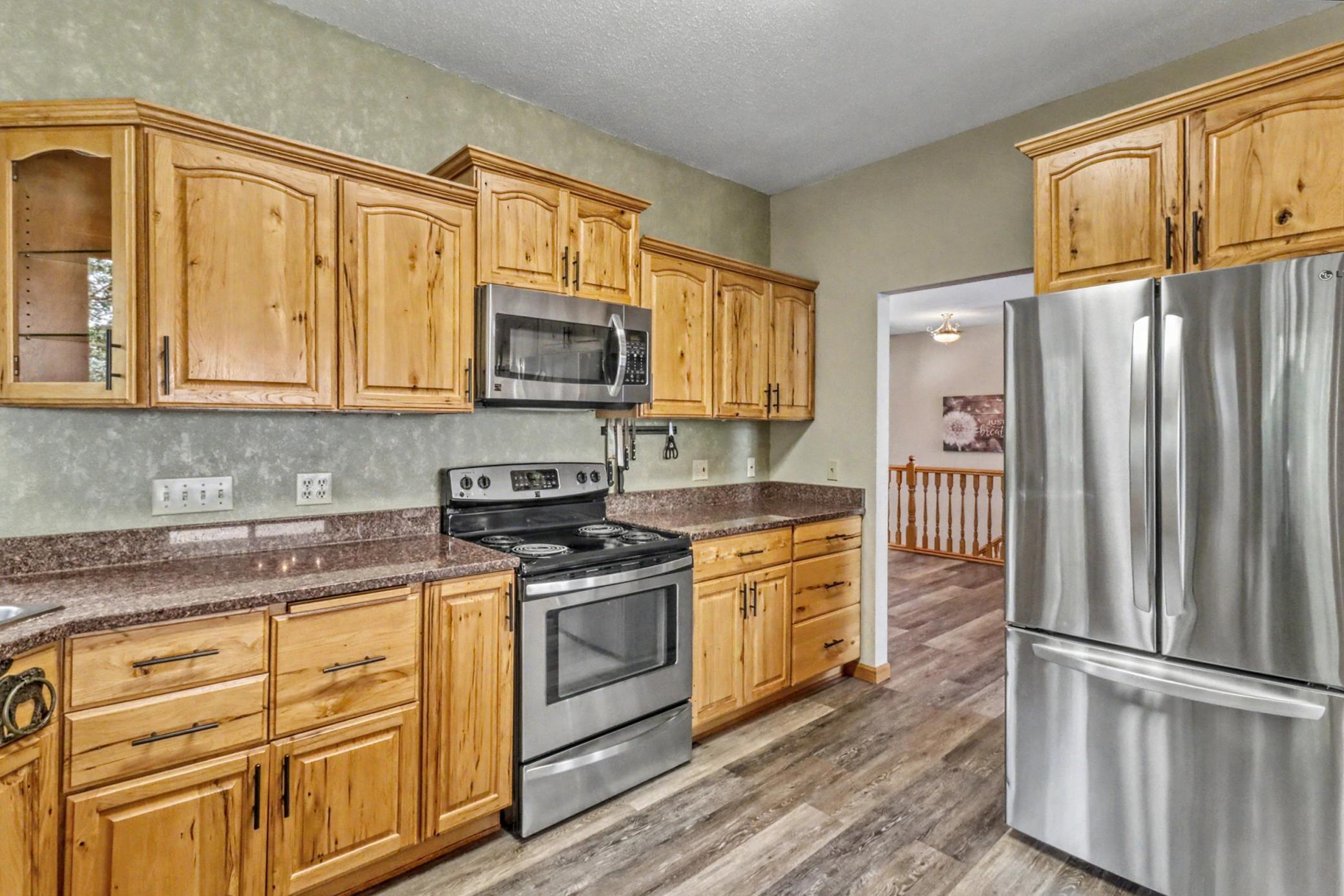 1998 single family home for sale at 49618 Leek Lake Drive in Vergas, MN — 5 bed, 4 bath (photo 25 of 96)