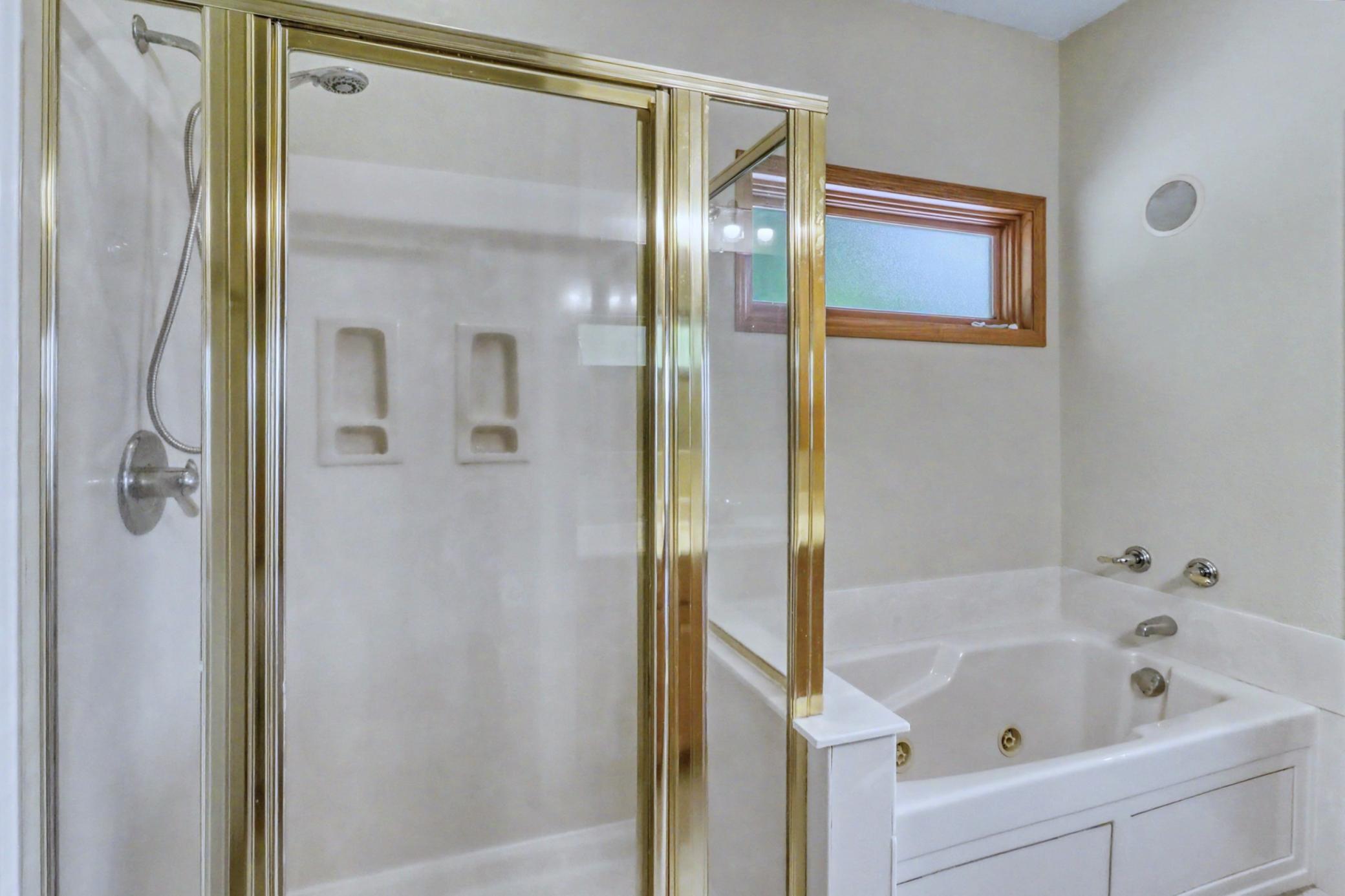 1998 single family home for sale at 49618 Leek Lake Drive in Vergas, MN — 5 bed, 4 bath (photo 36 of 96)