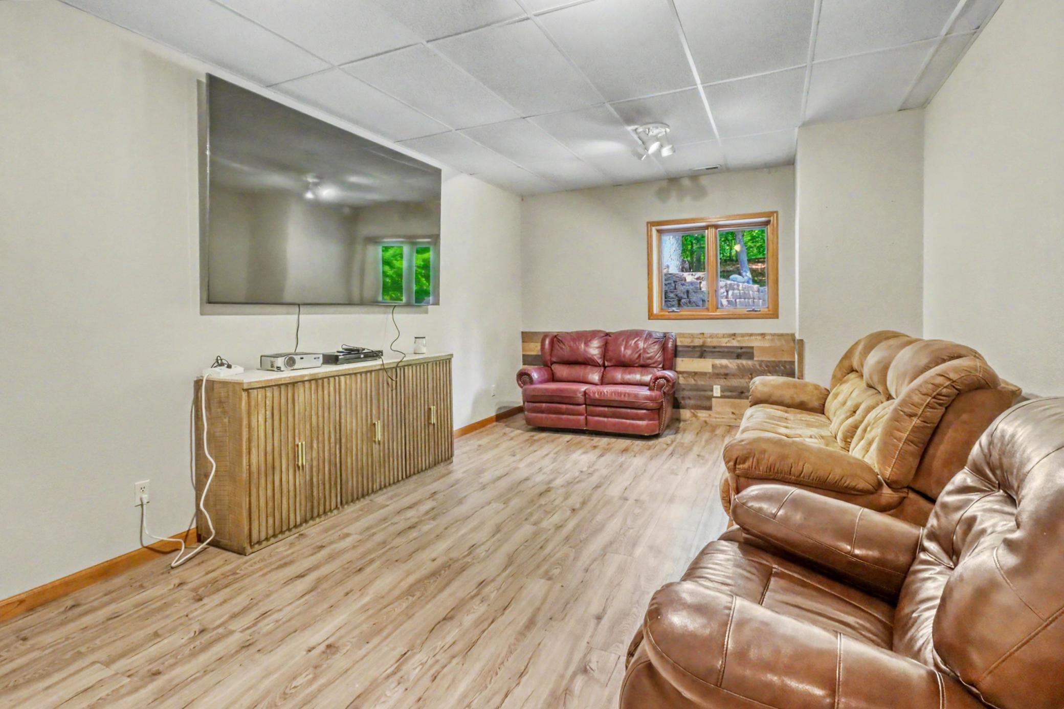 1998 single family home for sale at 49618 Leek Lake Drive in Vergas, MN — 5 bed, 4 bath (photo 60 of 96)