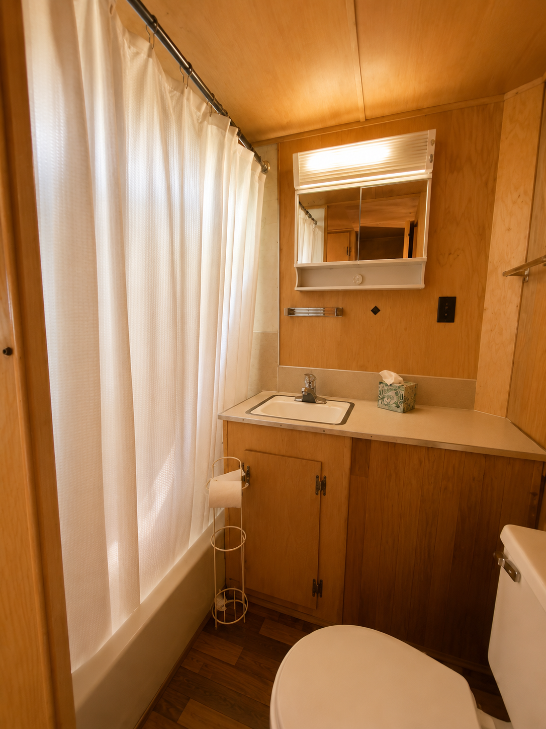 1975 single family home for sale at 49410 Center Point Road in Bigfork, MN — 3 bed, 1 bath (photo 14 of 32)