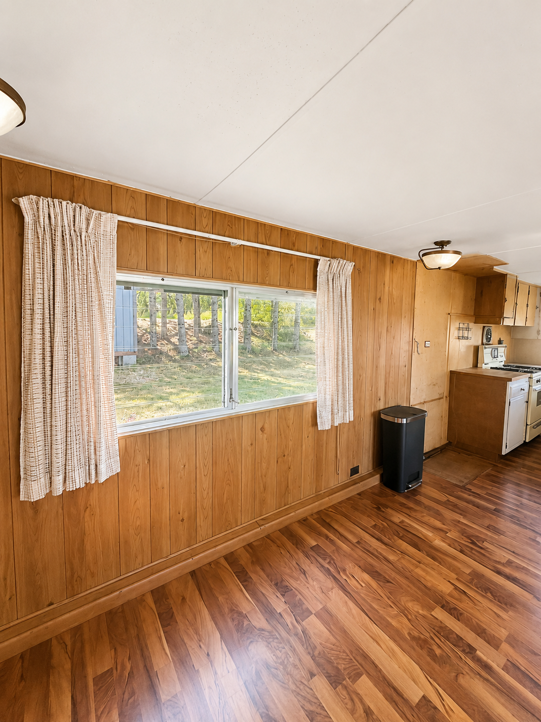 1975 single family home for sale at 49410 Center Point Road in Bigfork, MN — 3 bed, 1 bath (photo 18 of 32)