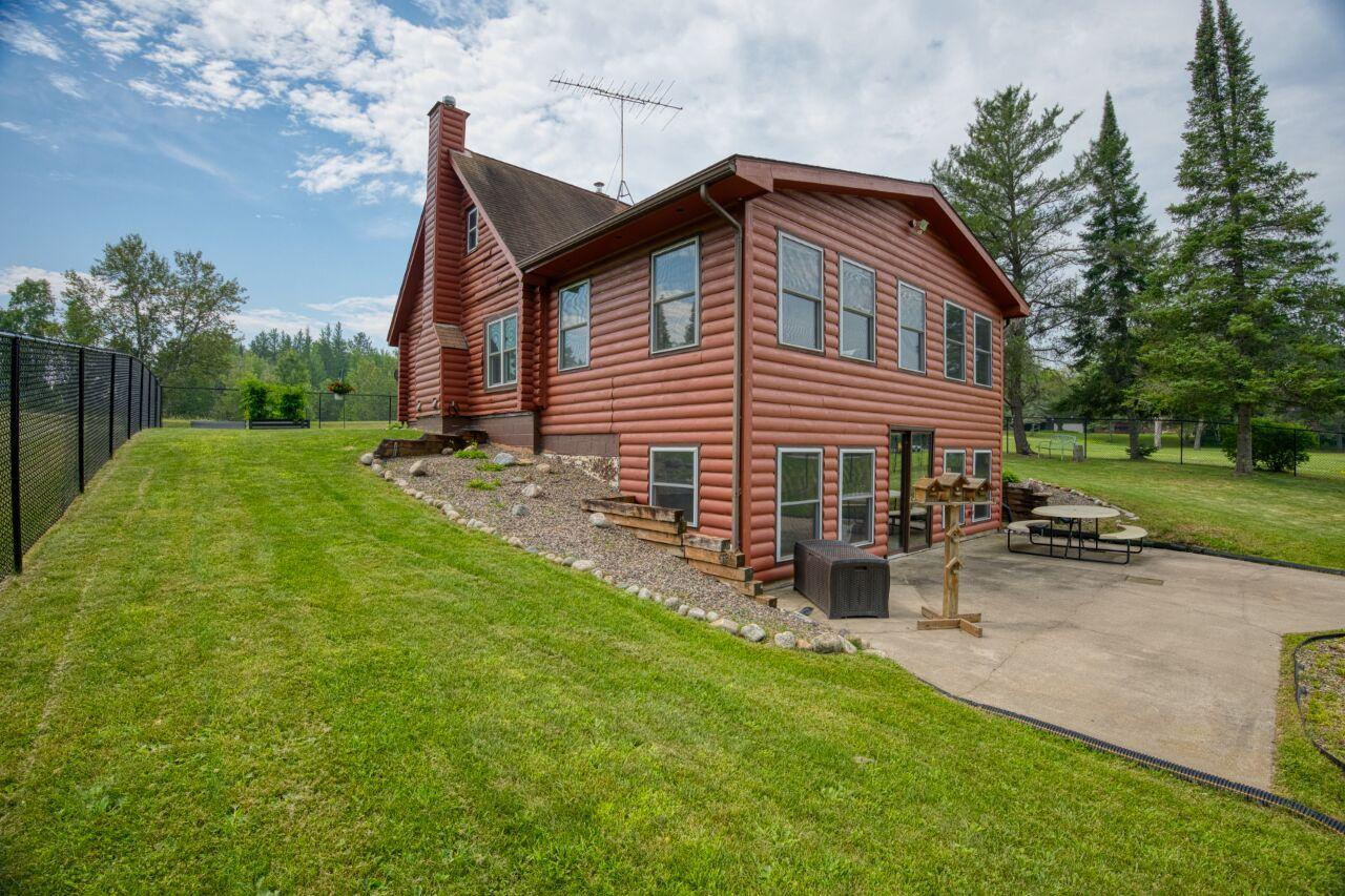 1978 single family home for sale at 16250 Maple Knoll Drive in Pengilly, MN — 4 bed, 2 bath (photo 11 of 50)