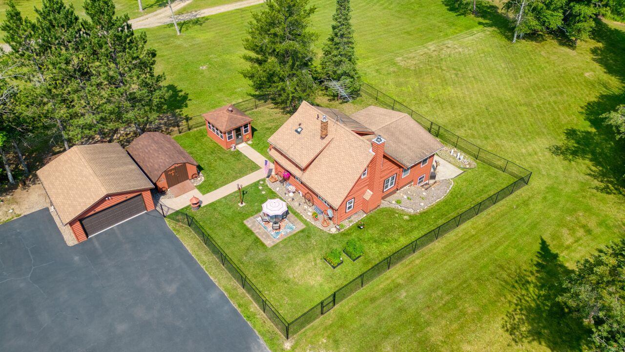 1978 single family home for sale at 16250 Maple Knoll Drive in Pengilly, MN — 4 bed, 2 bath (photo 19 of 50)