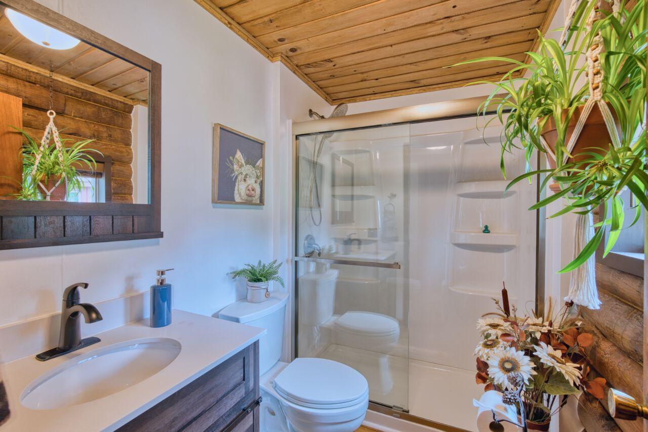 1978 single family home for sale at 16250 Maple Knoll Drive in Pengilly, MN — 4 bed, 2 bath (photo 38 of 50)