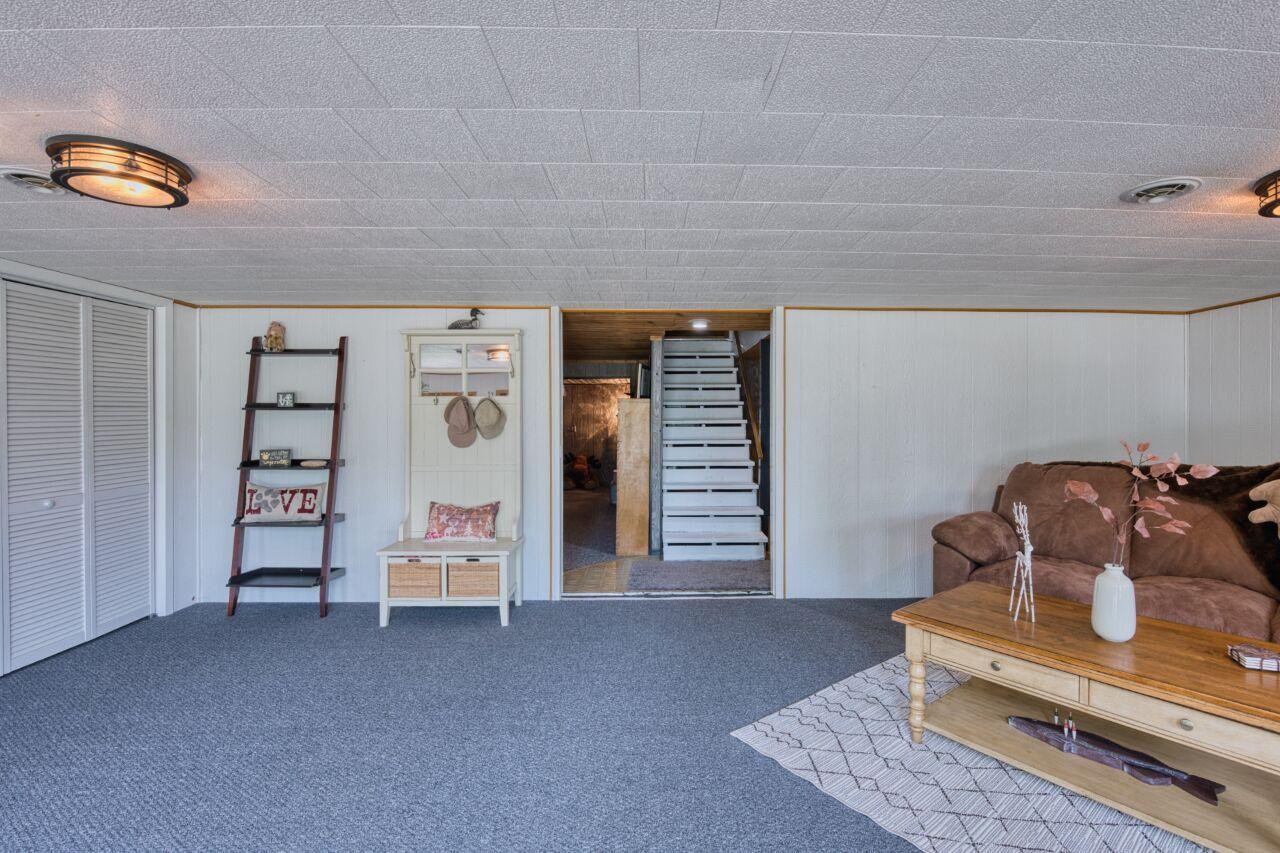 1978 single family home for sale at 16250 Maple Knoll Drive in Pengilly, MN — 4 bed, 2 bath (photo 46 of 50)