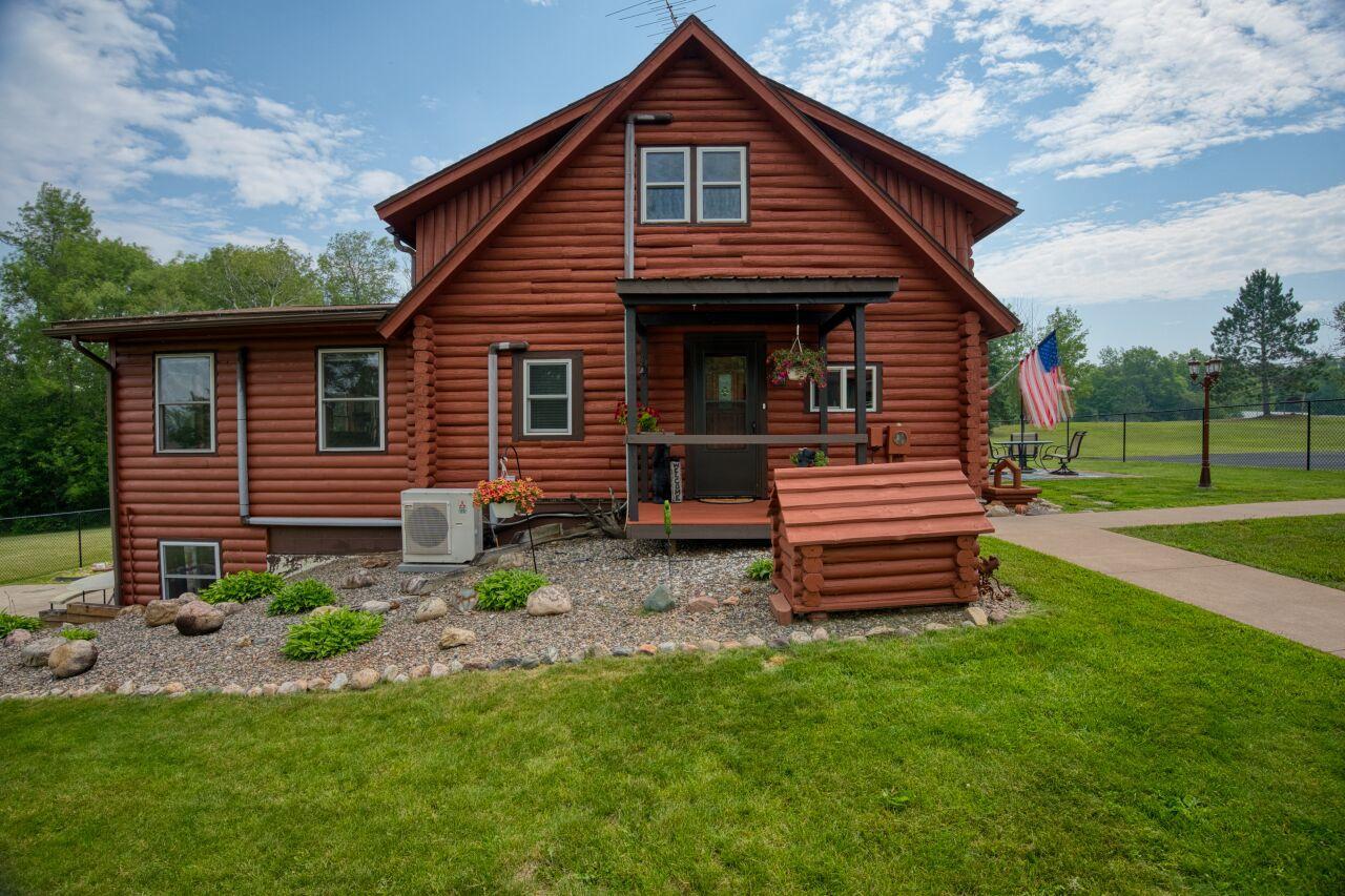 1978 single family home for sale at 16250 Maple Knoll Drive in Pengilly, MN — 4 bed, 2 bath (photo 8 of 50)