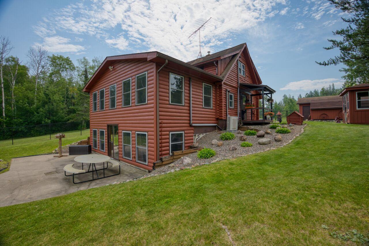 1978 single family home for sale at 16250 Maple Knoll Drive in Pengilly, MN — 4 bed, 2 bath (photo 9 of 50)