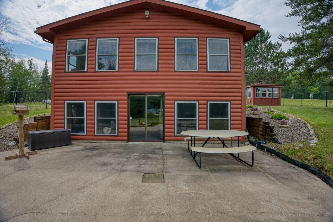 1978 single family home for sale at 16250 Maple Knoll Drive in Pengilly, MN — 4 bed, 2 bath (photo 10 of 50)