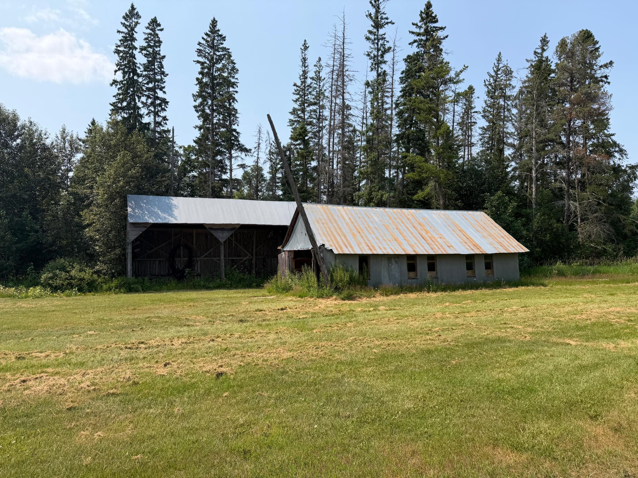 1970 single family home for sale at 1985 63rd Street SW in Baudette, MN — 3 bed, 3 bath (photo 14 of 35)