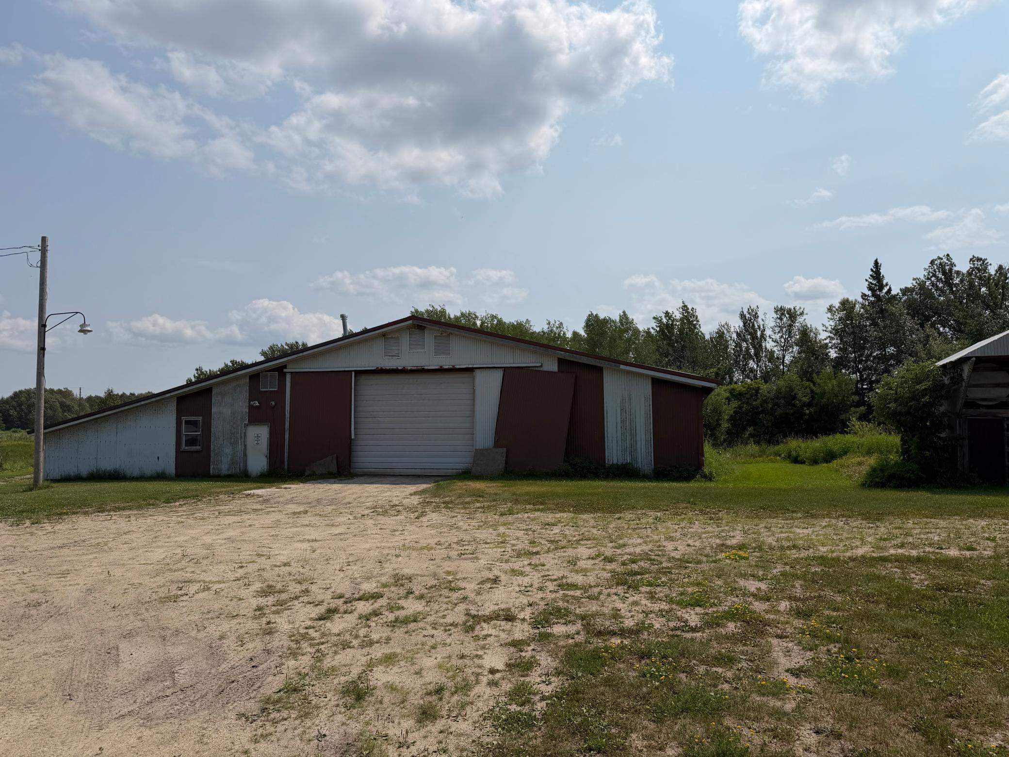 1970 single family home for sale at 1985 63rd Street SW in Baudette, MN — 3 bed, 3 bath (photo 10 of 35)