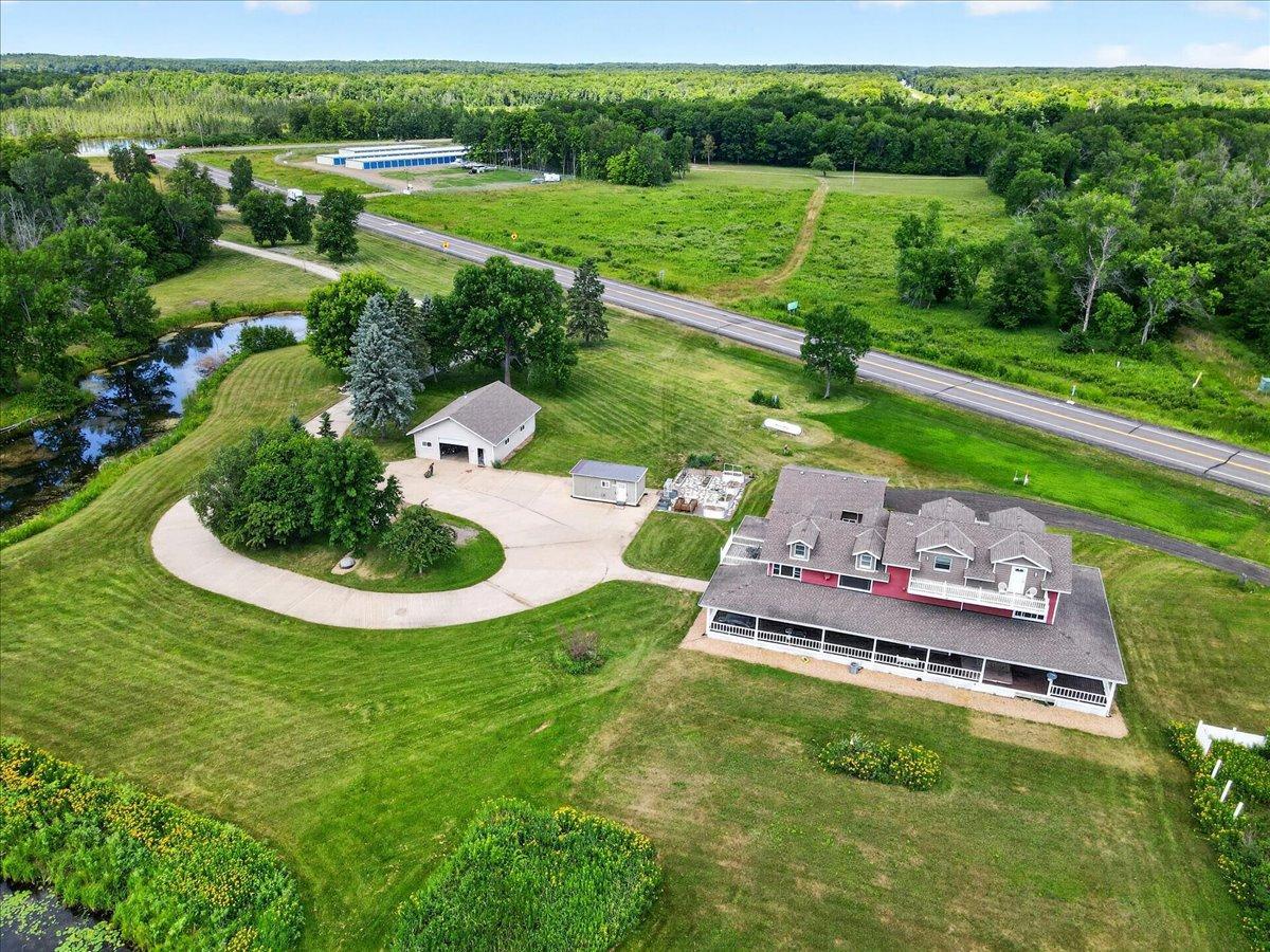 1996 single family home for sale at 43063 State Highway 18 in Aitkin, MN — 5 bed, 5 bath (photo 12 of 68)
