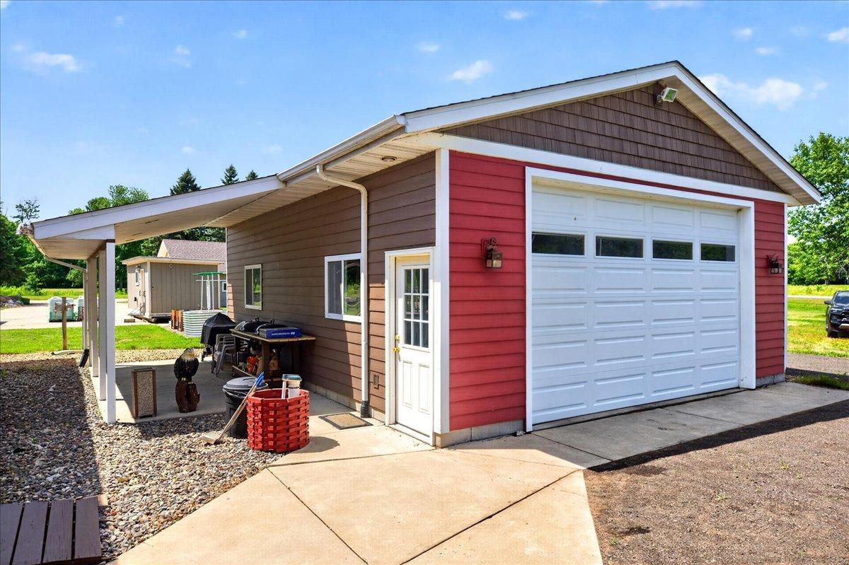 1996 single family home for sale at 43063 State Highway 18 in Aitkin, MN — 5 bed, 5 bath (photo 15 of 68)