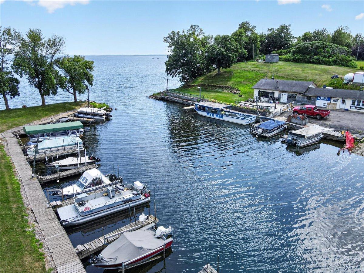 1996 single family home for sale at 43063 State Highway 18 in Aitkin, MN — 5 bed, 5 bath (photo 18 of 68)