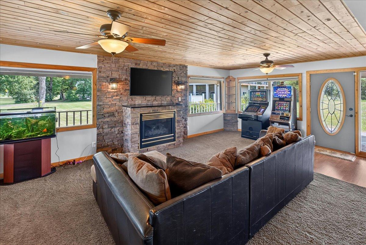 1996 single family home for sale at 43063 State Highway 18 in Aitkin, MN — 5 bed, 5 bath (photo 19 of 68)