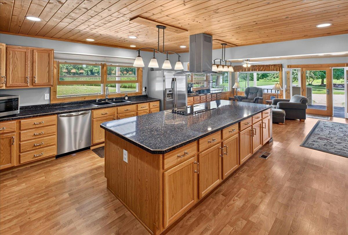 1996 single family home for sale at 43063 State Highway 18 in Aitkin, MN — 5 bed, 5 bath (photo 28 of 68)