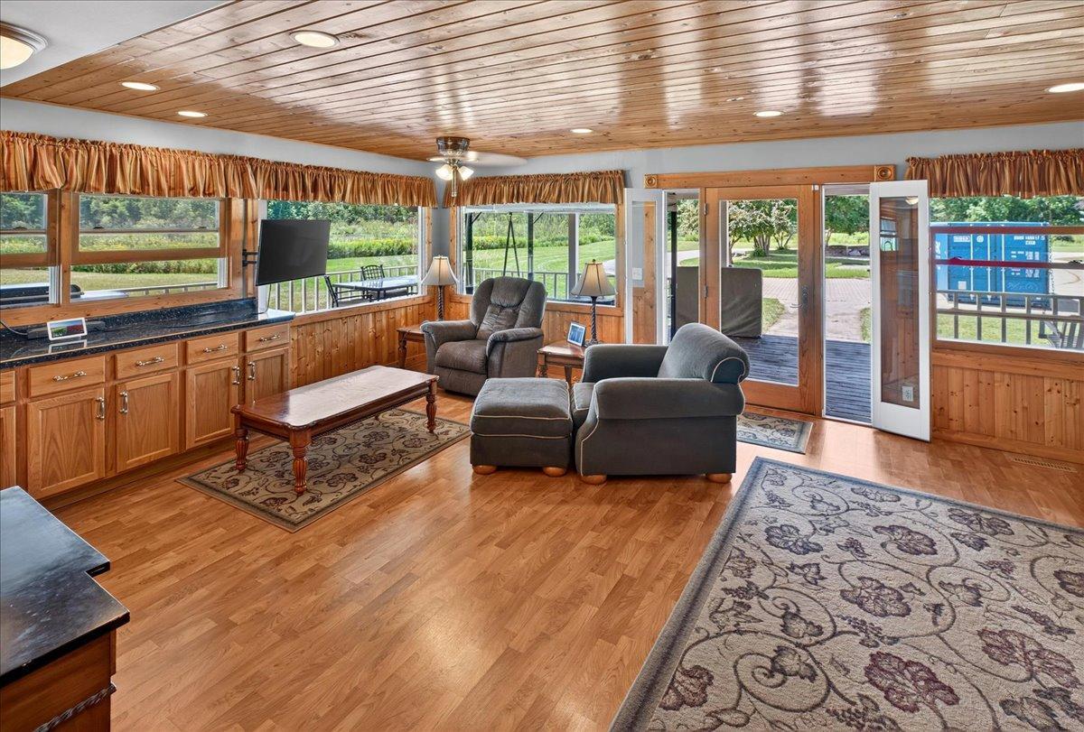 1996 single family home for sale at 43063 State Highway 18 in Aitkin, MN — 5 bed, 5 bath (photo 36 of 68)
