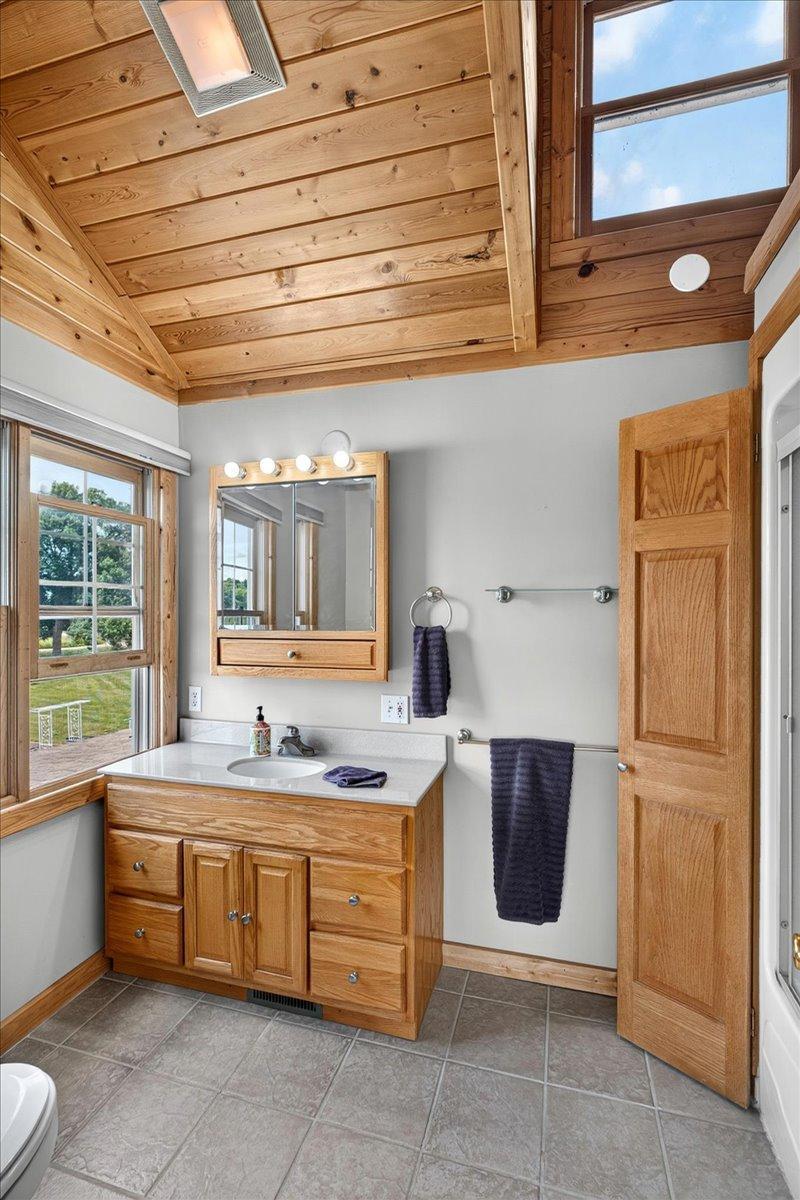 1996 single family home for sale at 43063 State Highway 18 in Aitkin, MN — 5 bed, 5 bath (photo 48 of 68)