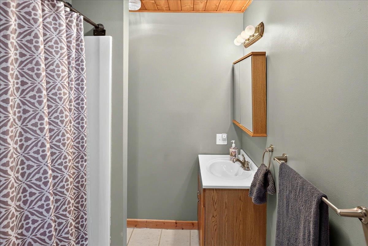 1996 single family home for sale at 43063 State Highway 18 in Aitkin, MN — 5 bed, 5 bath (photo 61 of 68)