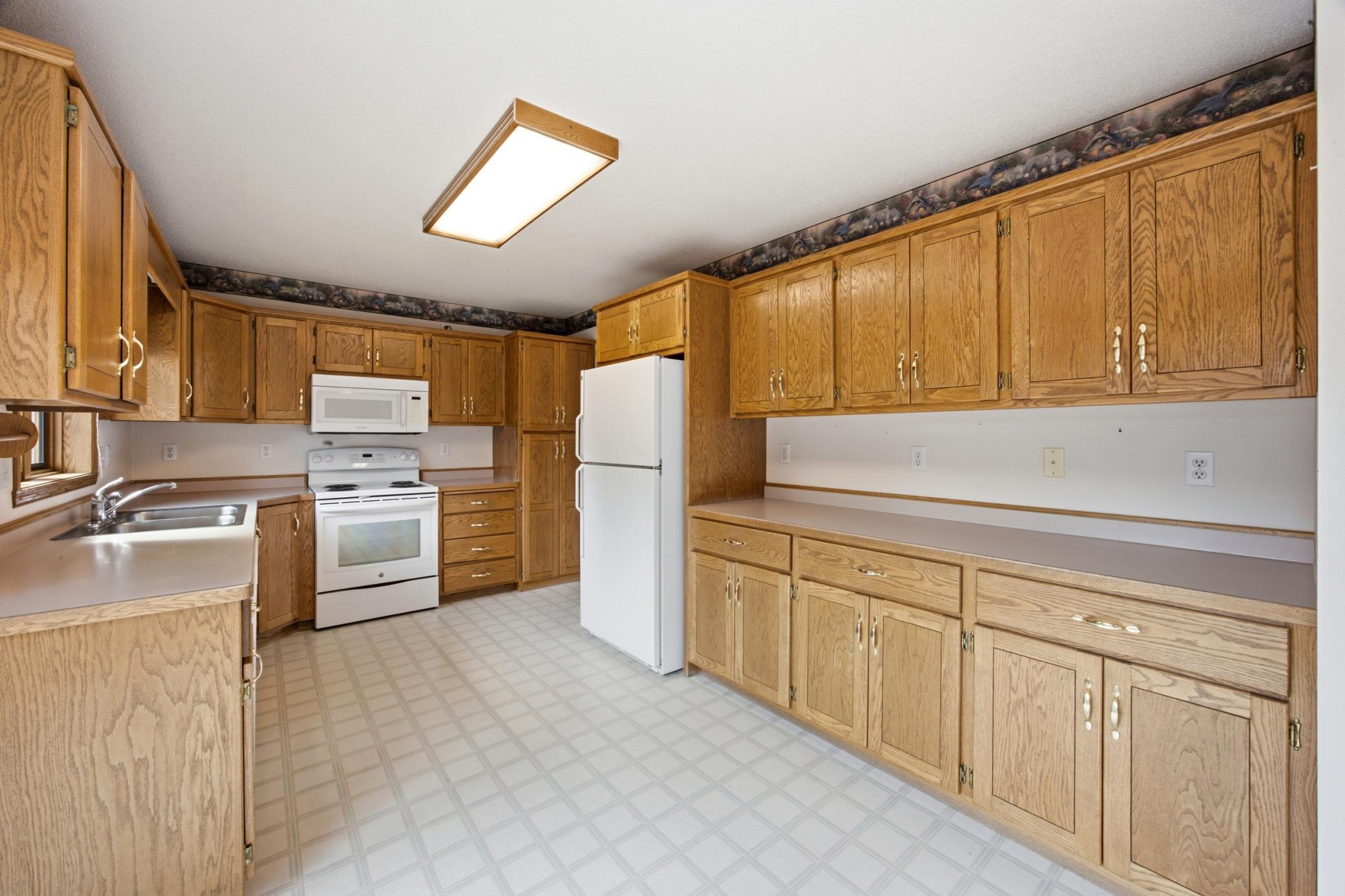 513 12th Street E, West Fargo ND 58078 - Photo 13 of 43