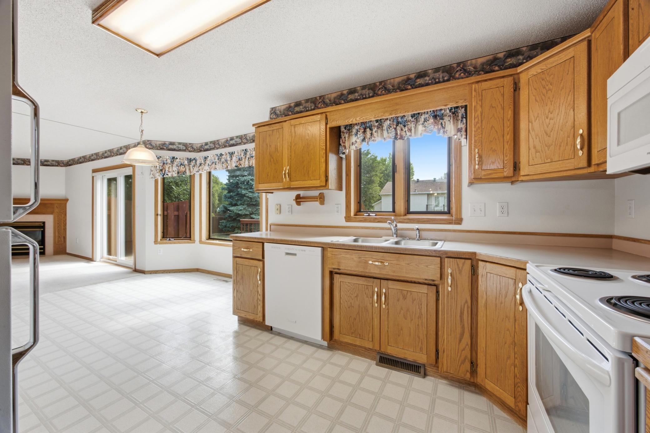 513 12th Street E, West Fargo ND 58078 - Photo 15 of 43