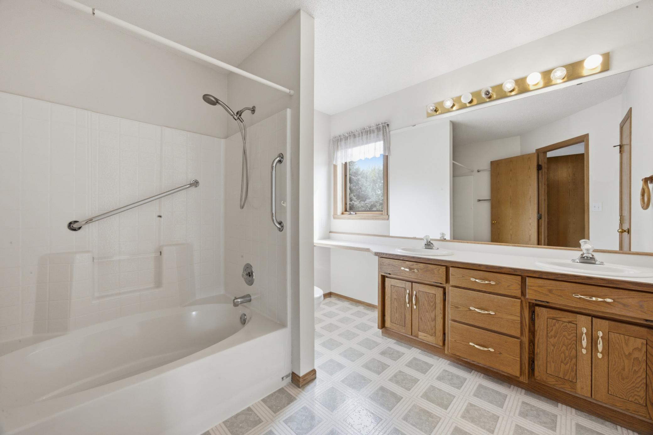 513 12th Street E, West Fargo ND 58078 - Photo 27 of 43