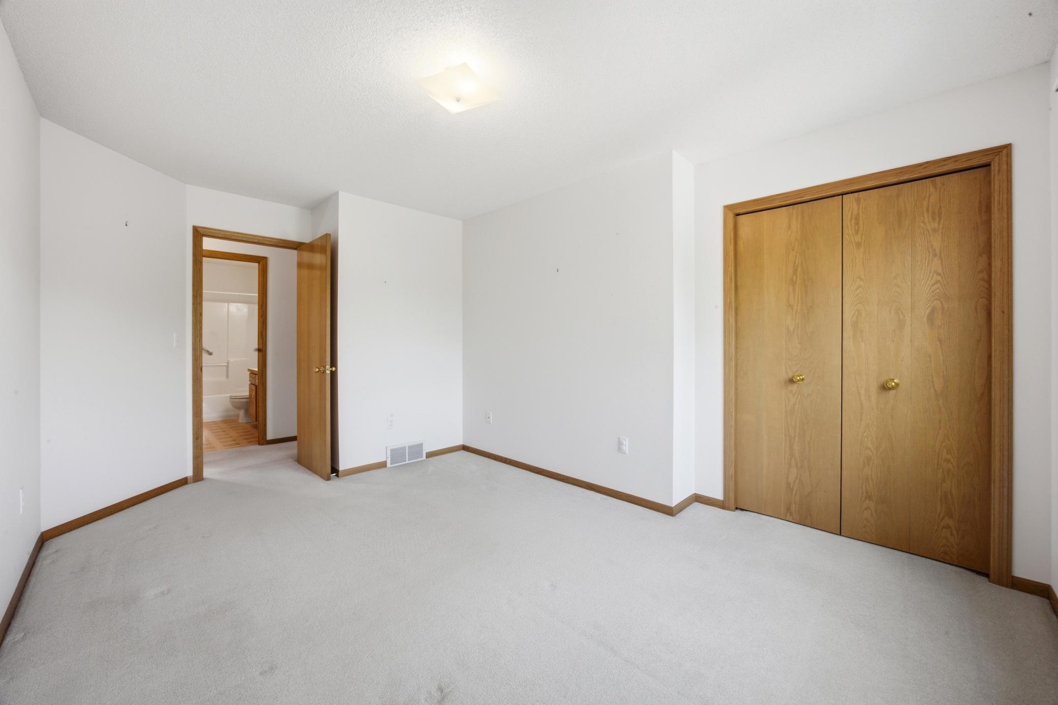 513 12th Street E, West Fargo ND 58078 - Photo 29 of 43