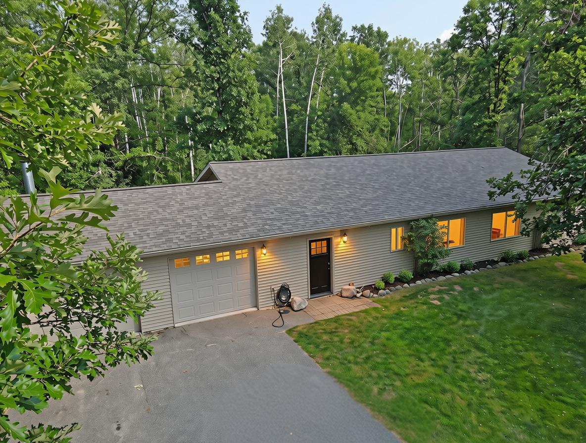 2007 single family home for sale at 4872 Monroe Avenue SW in Bemidji, MN — 4 bed, 2 bath