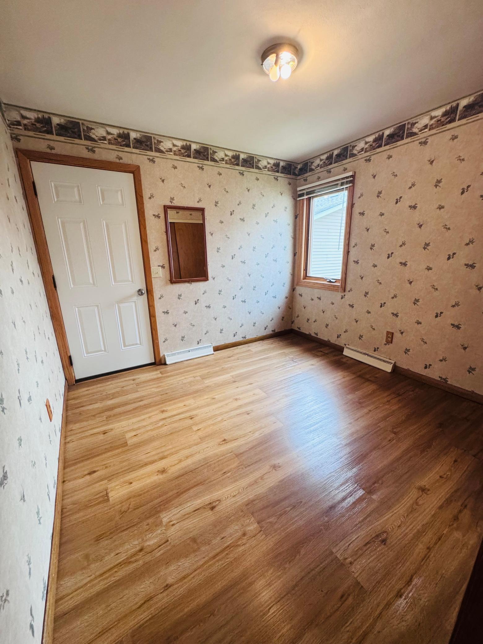 1956 single family home for sale at 508 Kneale Avenue S in Thief River Falls, MN — 4 bed, 2 bath (photo 24 of 52)