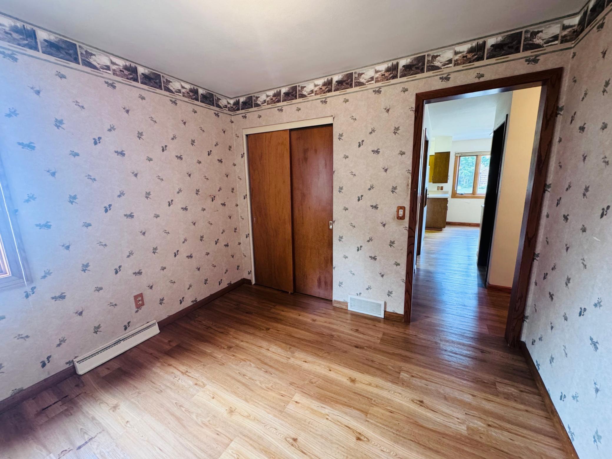 1956 single family home for sale at 508 Kneale Avenue S in Thief River Falls, MN — 4 bed, 2 bath (photo 25 of 52)