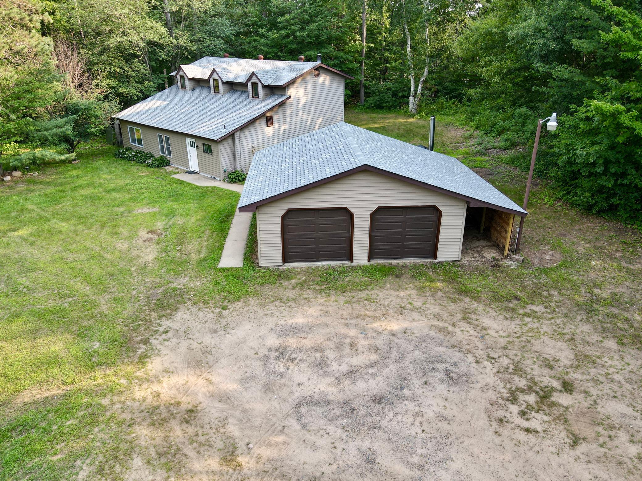 1989 single family home for sale at 40 Abbi Lane in Grand Rapids, MN — 4 bed, 2 bath (photo 14 of 47)
