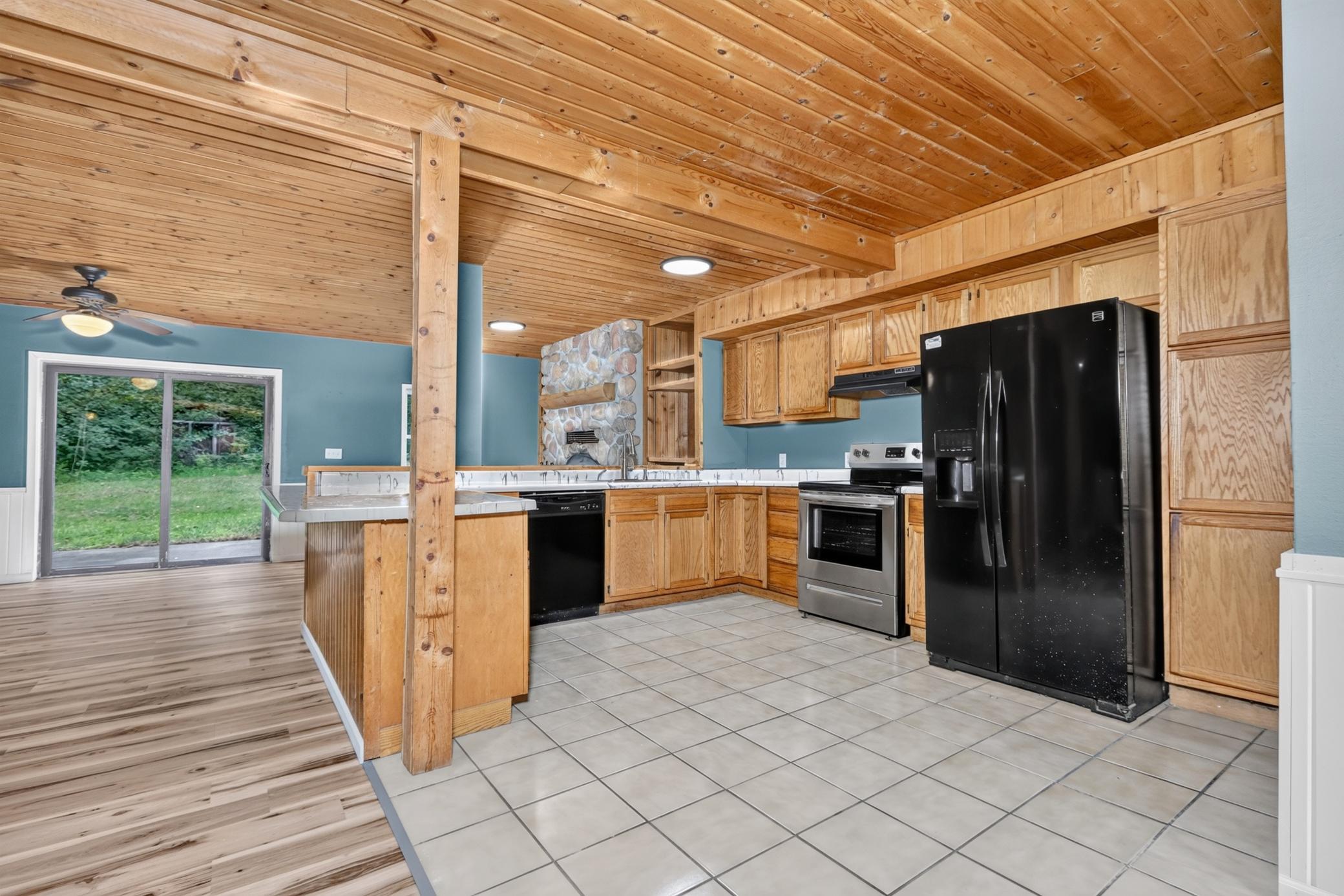 1989 single family home for sale at 40 Abbi Lane in Grand Rapids, MN — 4 bed, 2 bath (photo 22 of 47)