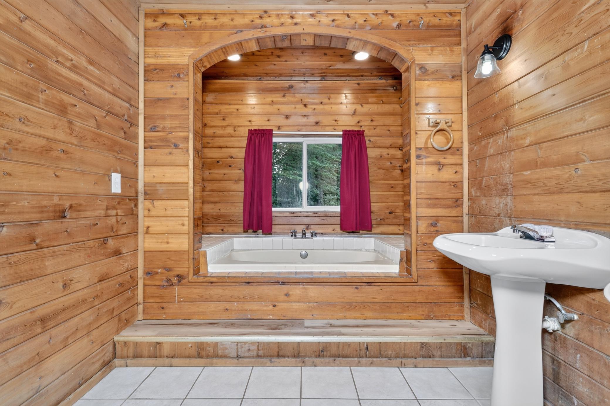 1989 single family home for sale at 40 Abbi Lane in Grand Rapids, MN — 4 bed, 2 bath (photo 38 of 47)