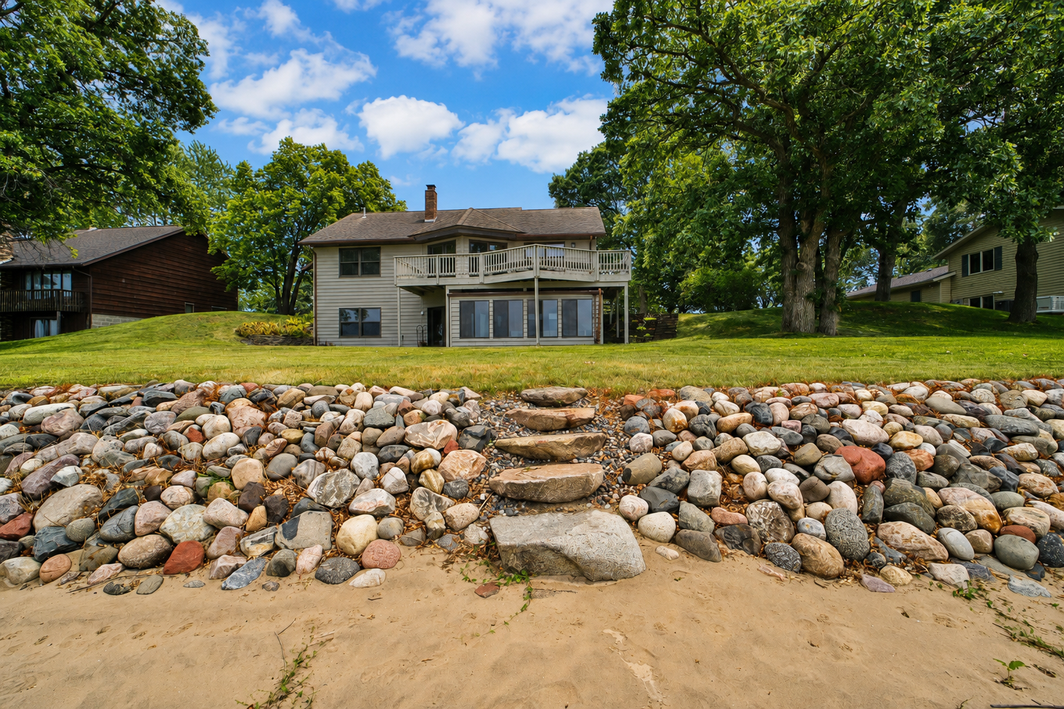 1989 single family home for sale at 13541 Maplewood Drive in Baxter, MN — 3 bed, 4 bath (photo 2 of 56)