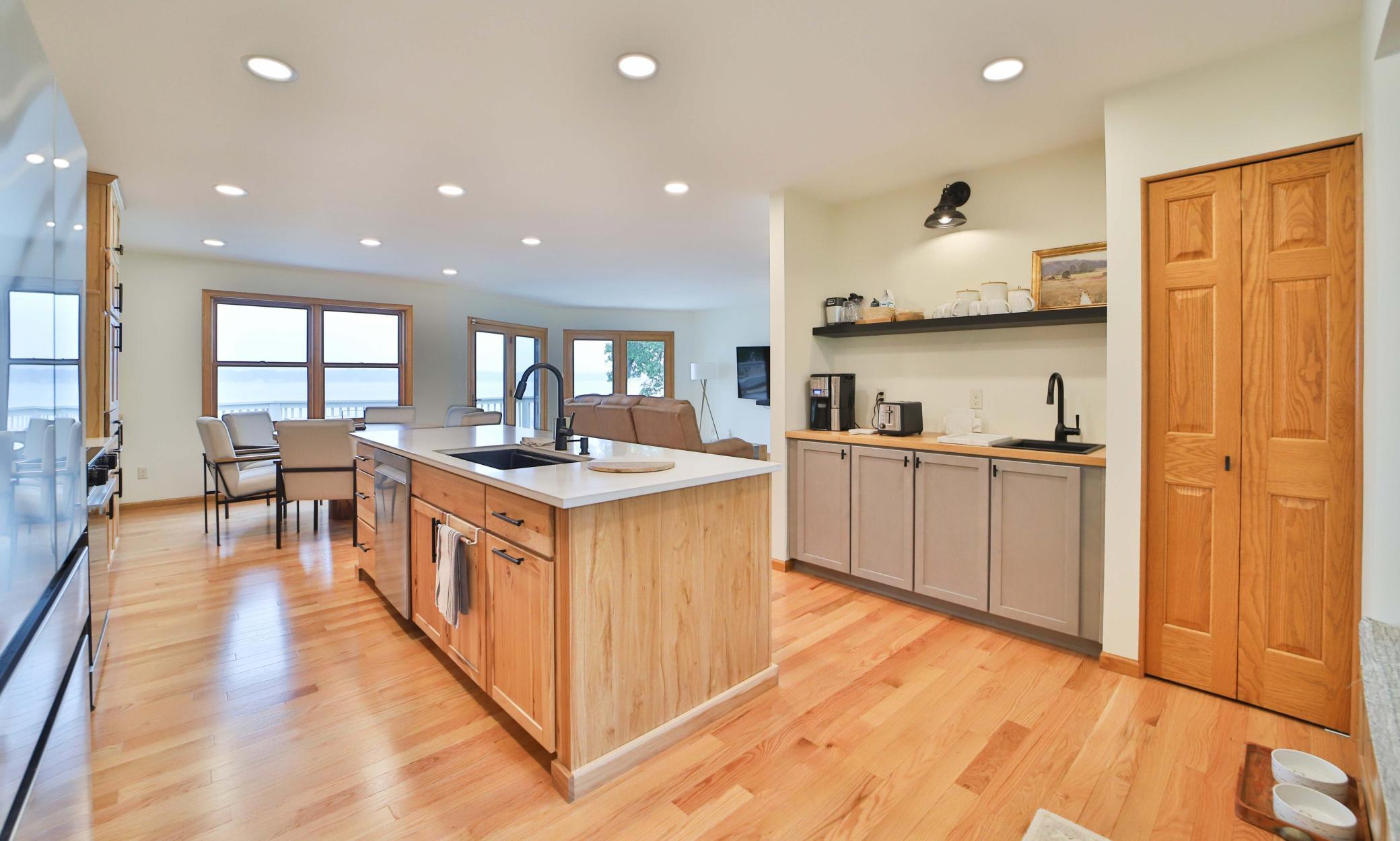 1989 single family home for sale at 13541 Maplewood Drive in Baxter, MN — 3 bed, 4 bath (photo 5 of 56)