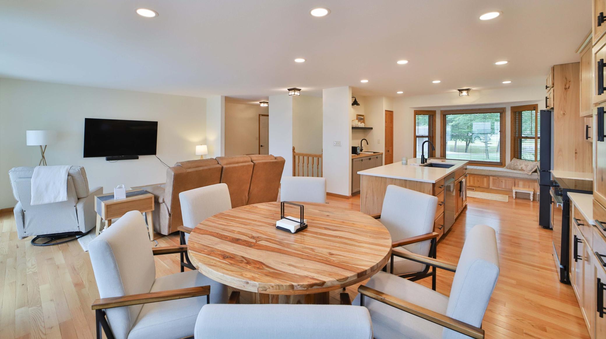 1989 single family home for sale at 13541 Maplewood Drive in Baxter, MN — 3 bed, 4 bath (photo 9 of 56)