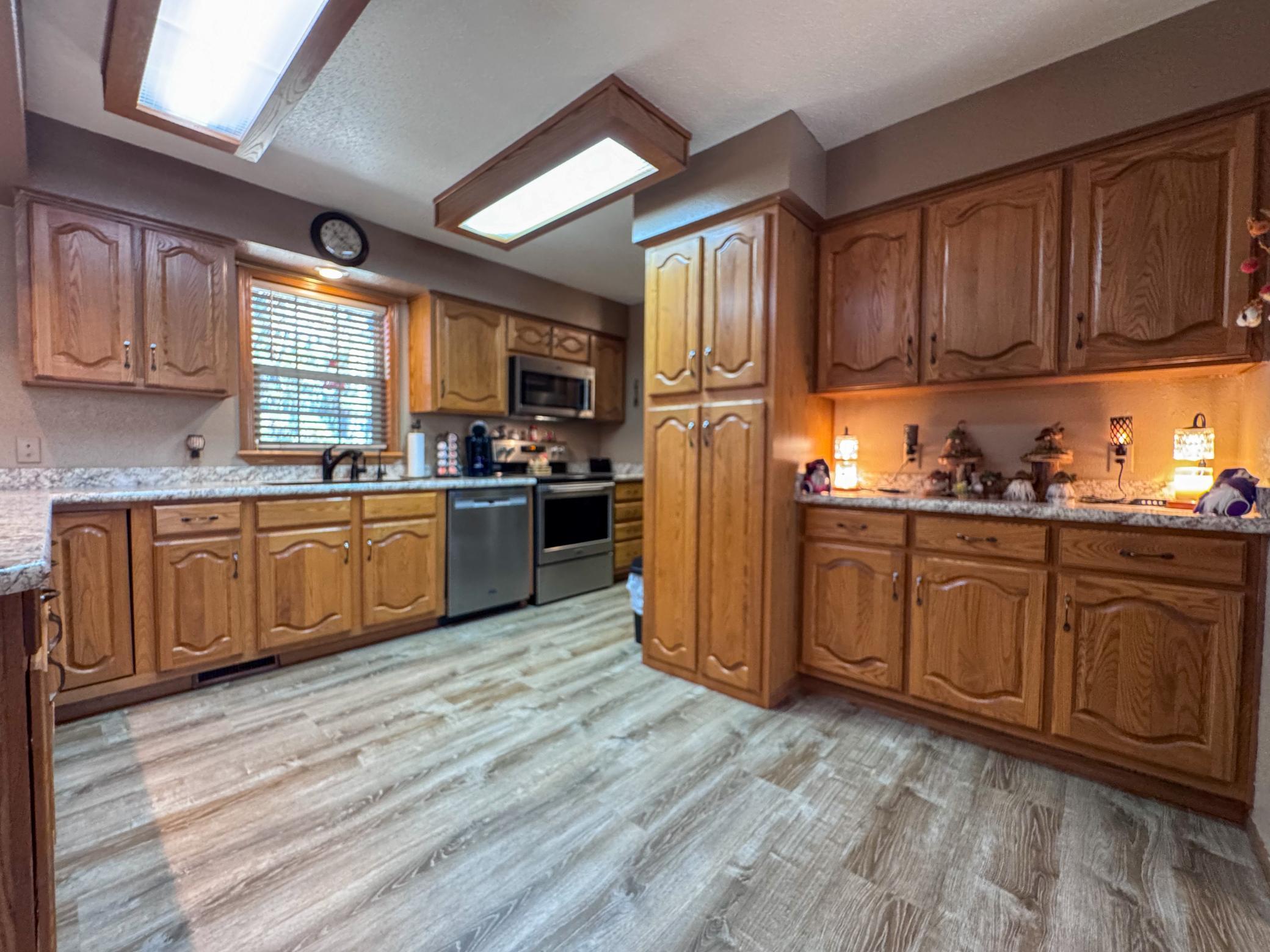 2002 single family home for sale at 7775 Cardinal Road NW in Bemidji, MN — 3 bed, 2 bath (photo 17 of 35)