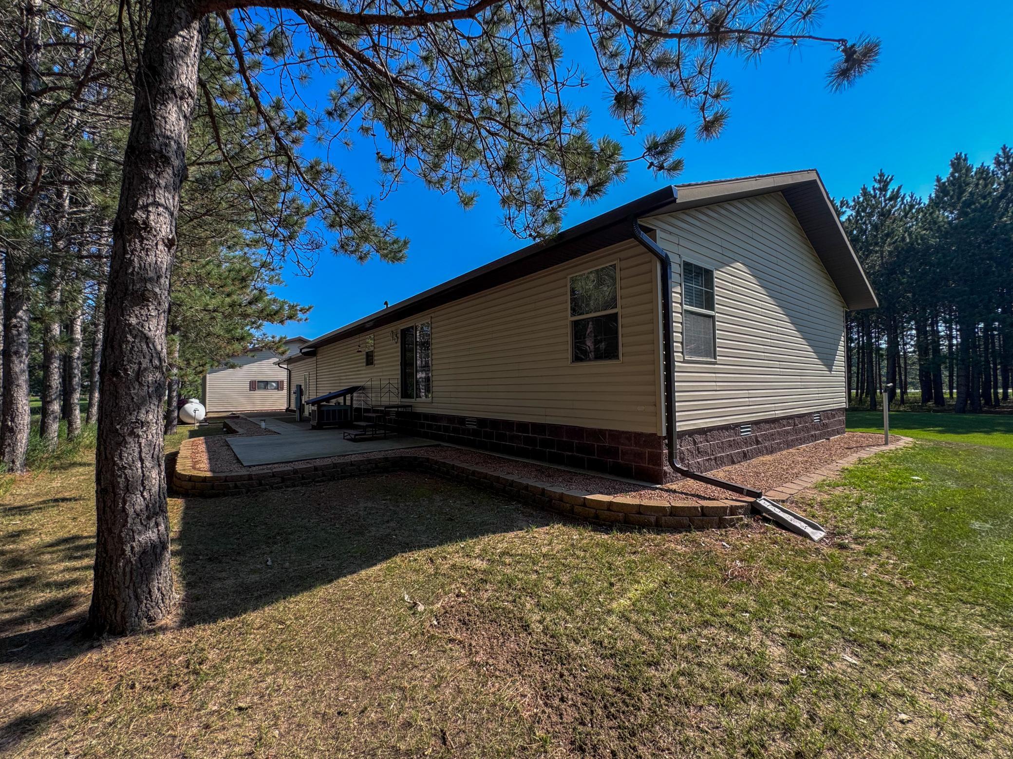 2002 single family home for sale at 7775 Cardinal Road NW in Bemidji, MN — 3 bed, 2 bath (photo 7 of 35)