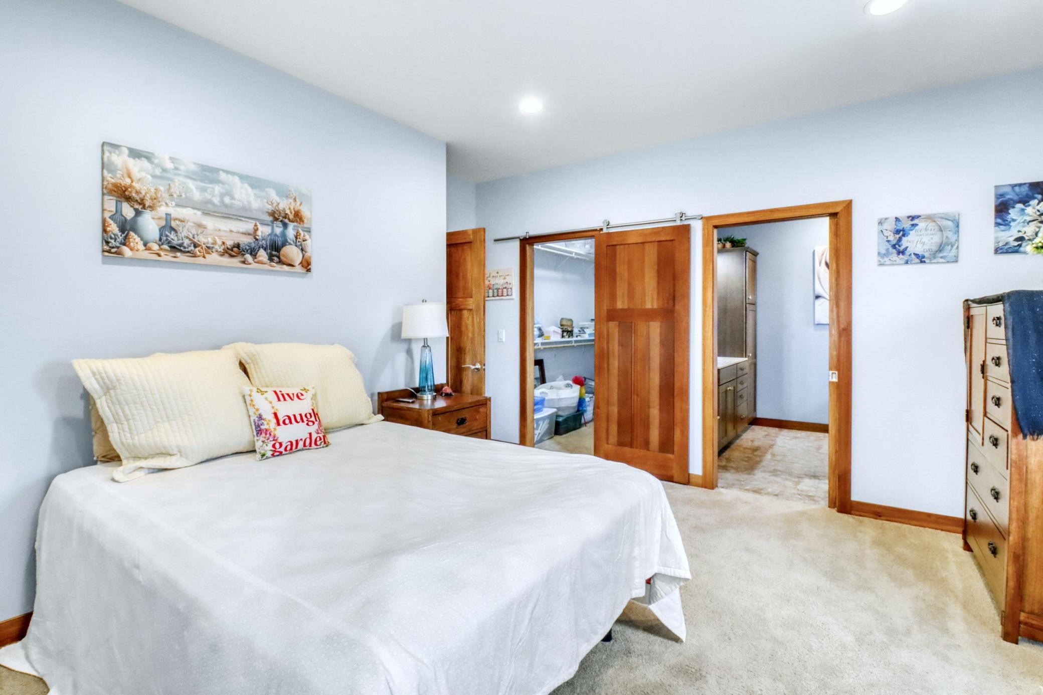 2015 single family home for sale at 408 Garfield Lane in Lake Park, MN — 3 bed, 3 bath (photo 17 of 38)