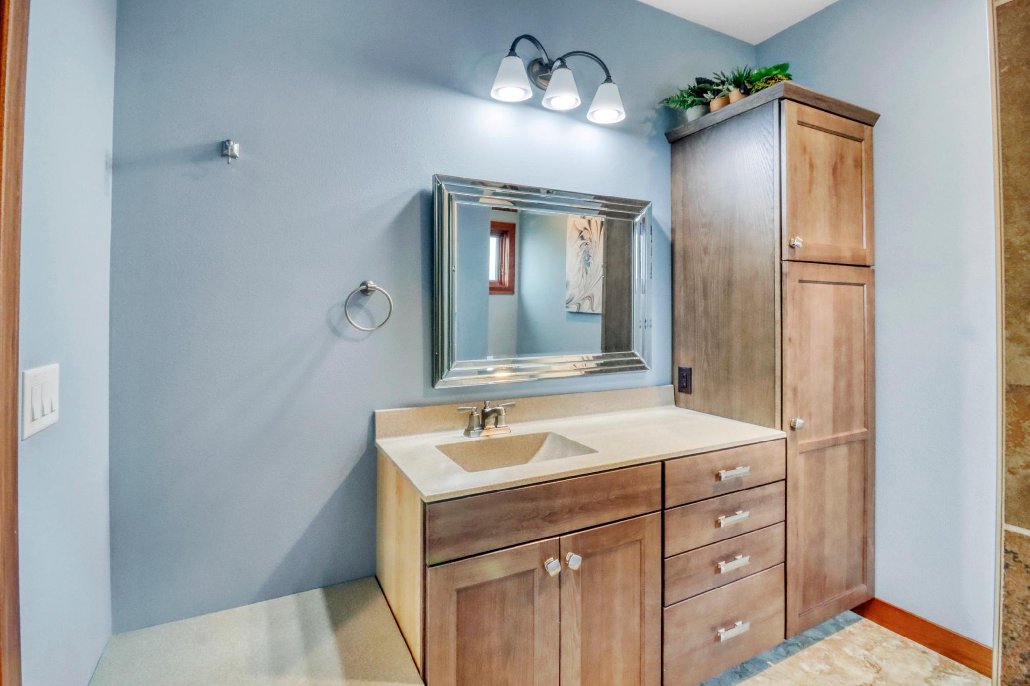 2015 single family home for sale at 408 Garfield Lane in Lake Park, MN — 3 bed, 3 bath (photo 20 of 38)