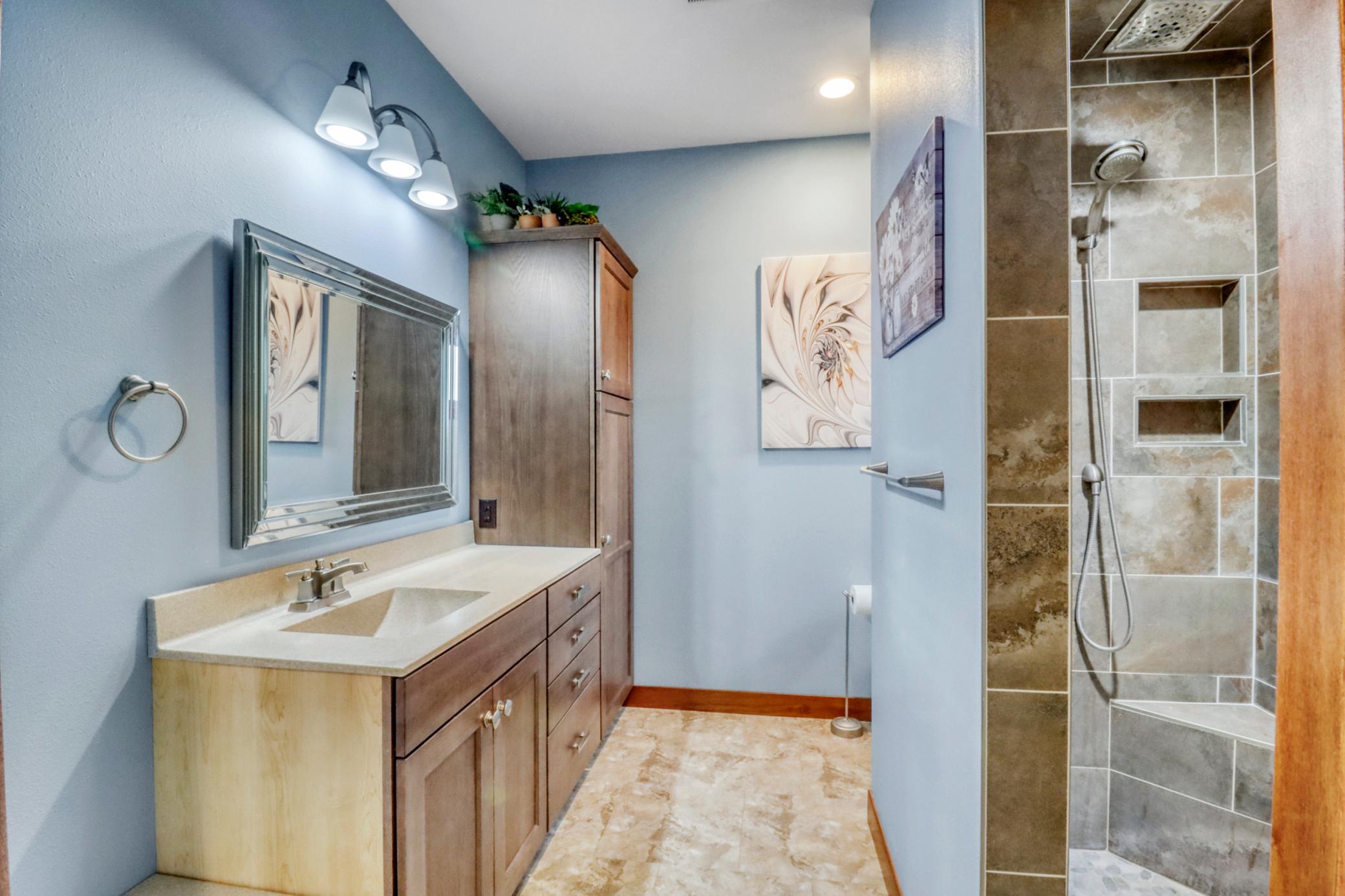 2015 single family home for sale at 408 Garfield Lane in Lake Park, MN — 3 bed, 3 bath (photo 21 of 38)
