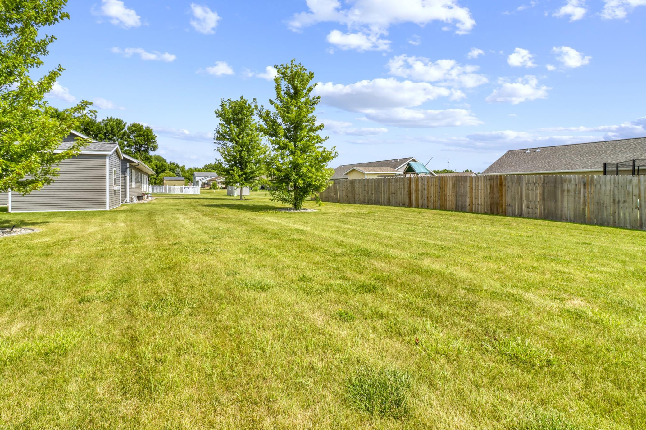 2015 single family home for sale at 408 Garfield Lane in Lake Park, MN — 3 bed, 3 bath (photo 30 of 38)