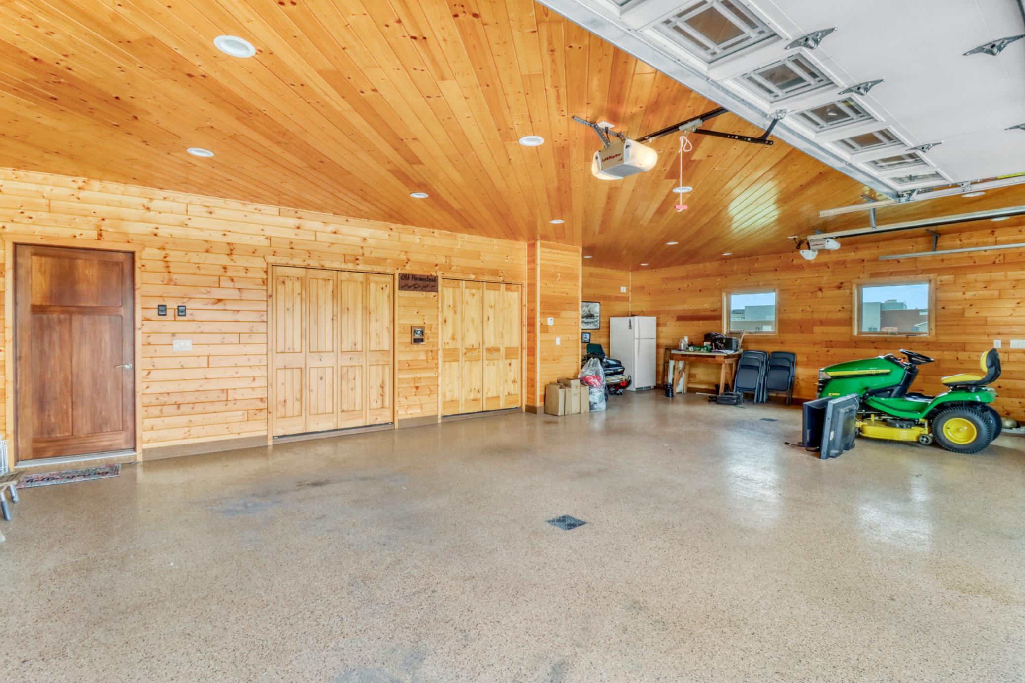 2015 single family home for sale at 408 Garfield Lane in Lake Park, MN — 3 bed, 3 bath (photo 33 of 38)