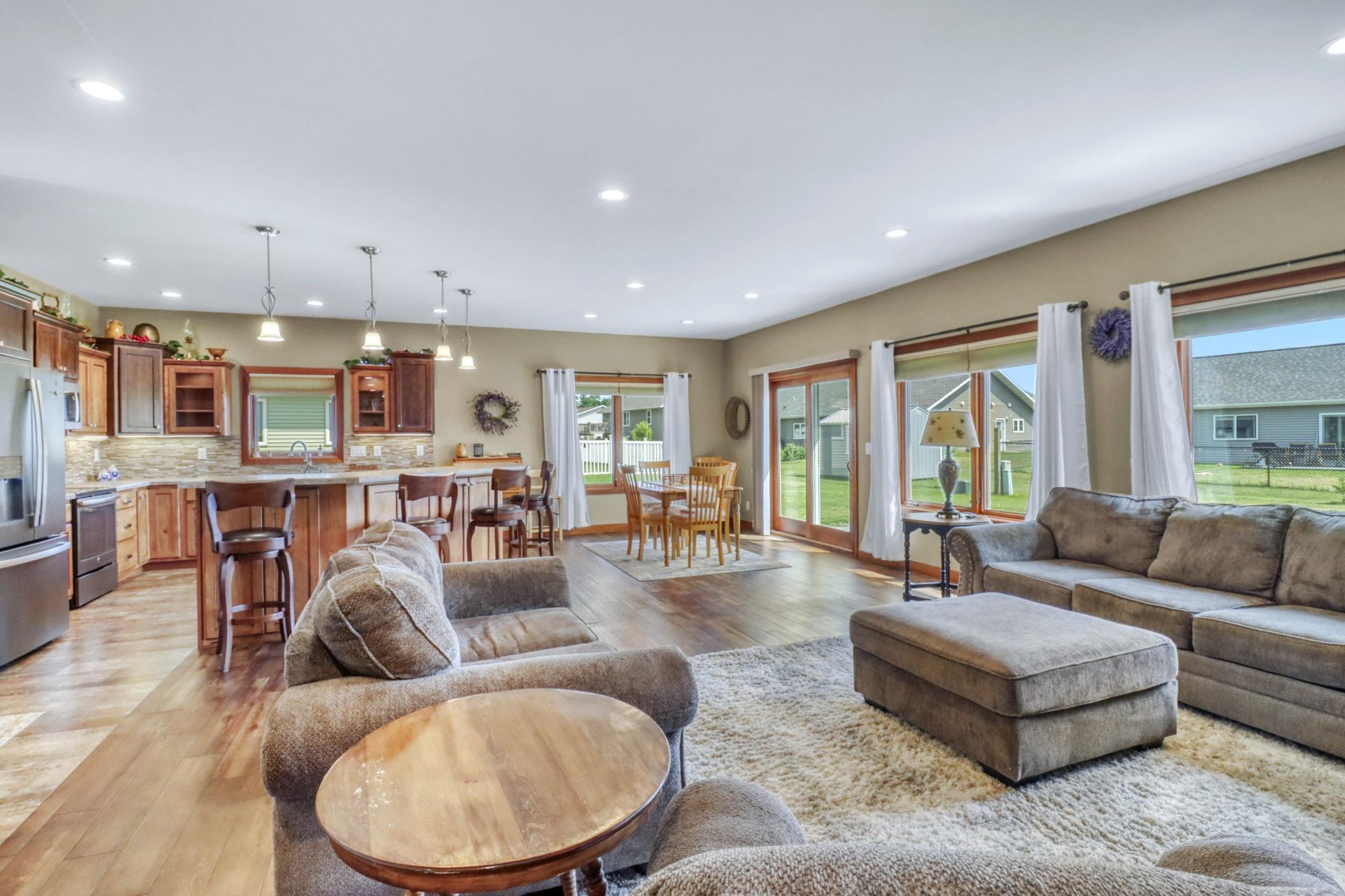 2015 single family home for sale at 408 Garfield Lane in Lake Park, MN — 3 bed, 3 bath (photo 7 of 38)