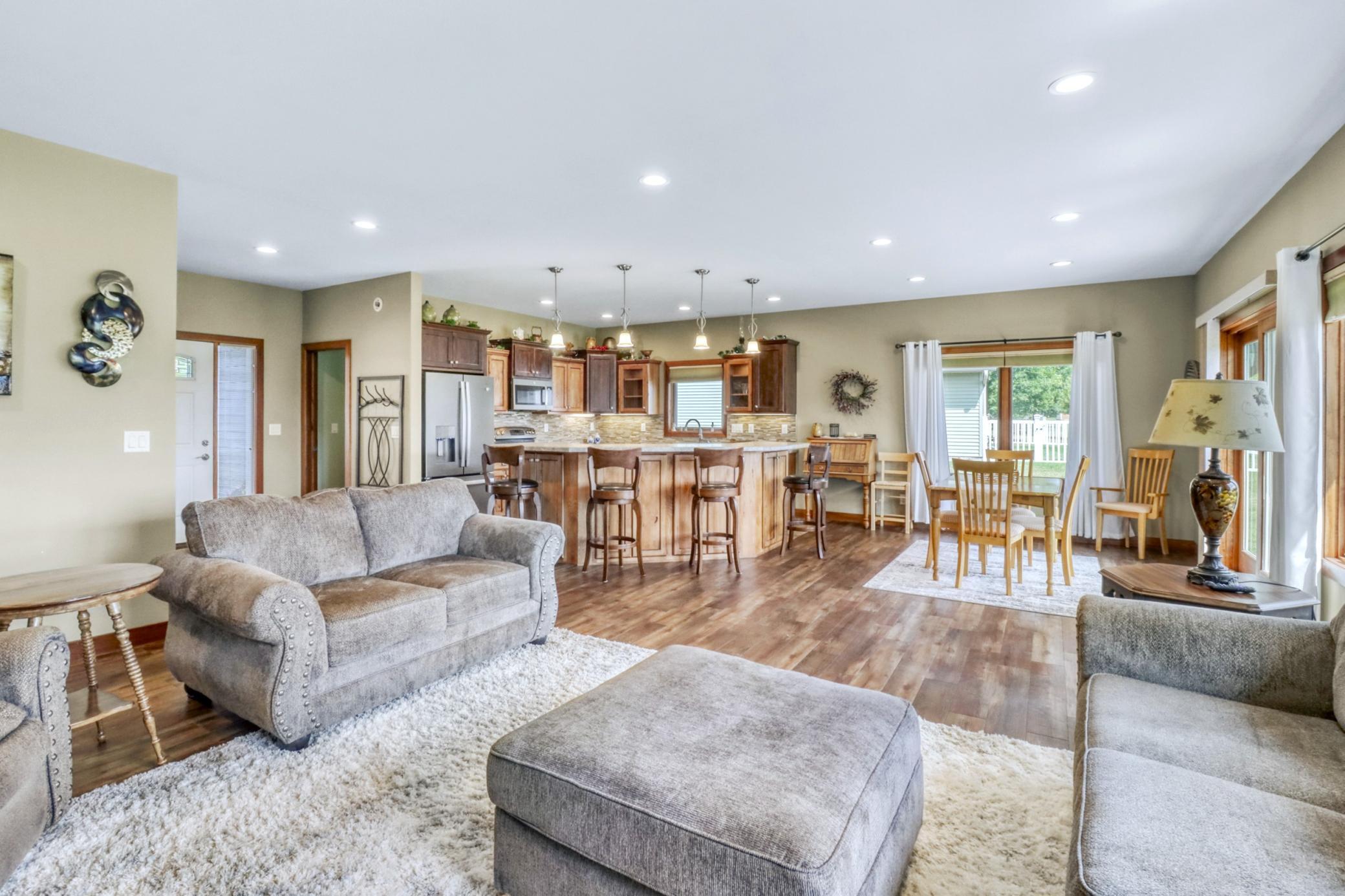 2015 single family home for sale at 408 Garfield Lane in Lake Park, MN — 3 bed, 3 bath (photo 8 of 38)
