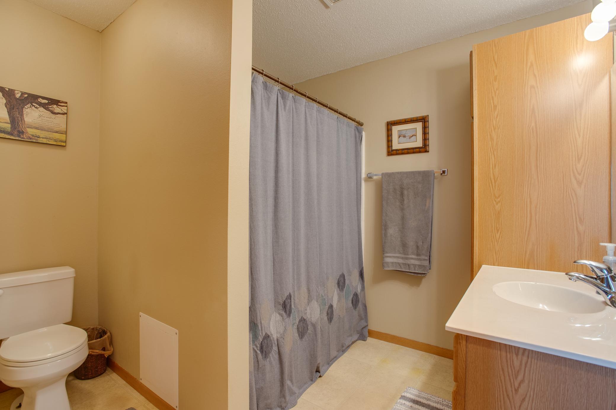 1901 41st Avenue S, Moorhead MN 56560 - Photo 19 of 34